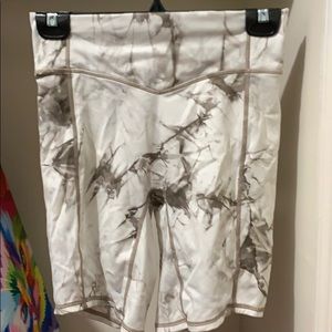 The rider short- tie dye salt